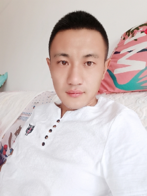 海阔天空的第一张照片--白银中老年相亲网